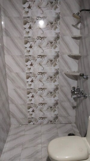 Bathroom in 2 BHK Builder Floor at Unitech South City II, Sector 50 – for Rent