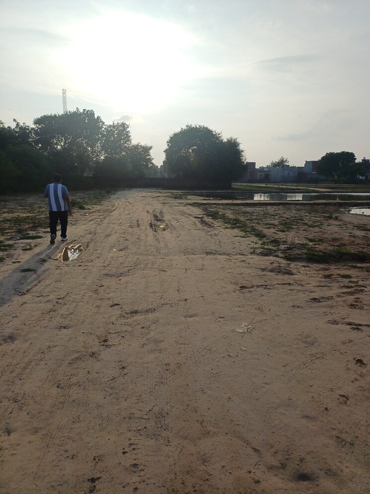 undefined, bhopani  91 Sq.Yd. Plot In Bhopani Faridabad 9248301