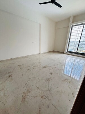 Room in 2 BHK Apartment at Majestique Towers, Kharadi – for Rent