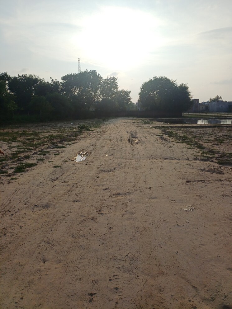 undefined, bhopani  91 Sq.Yd. Plot In Bhopani Faridabad 9248301