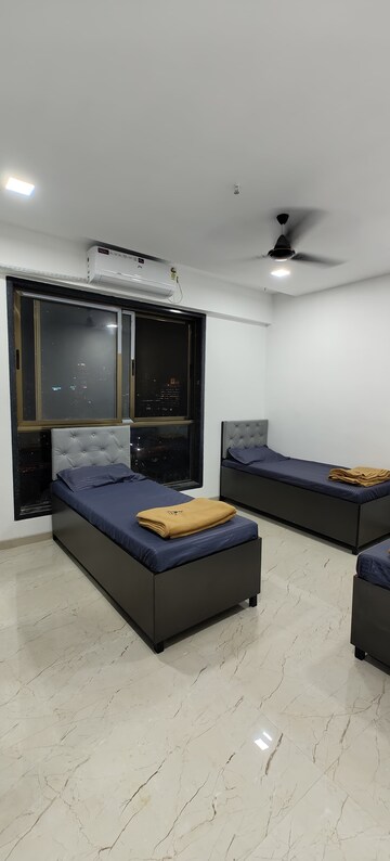 Bedroom in  Pg at Goregaon West – for Rent