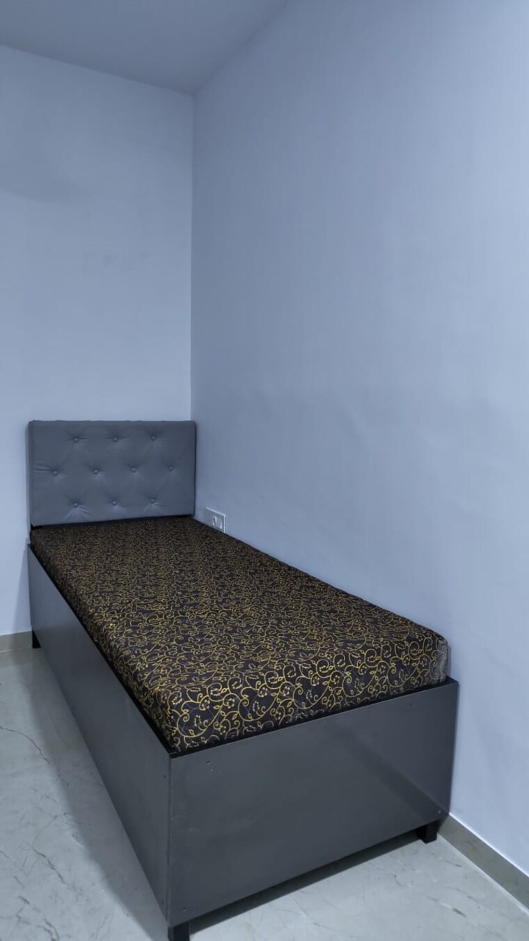 Bedroom, goregaon west Pg For Boys & Girls In Goregaon West 9248313