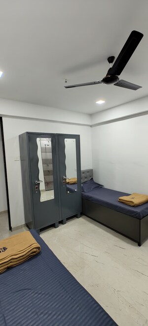 Room in  Pg at Goregaon West – for Rent