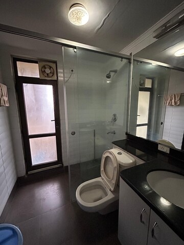 Team Area in 3 BHK Apartment at Unitech Fresco, Sector 50 – for Rent