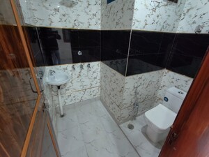 Kitchen in 1.5 BHK Builder Floor at Mayur Vihar – for Rent