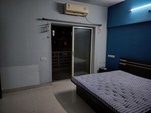 Master Bedroom in 2 BHK Apartment at Mirchandani Palms, Rahatani – for Sale