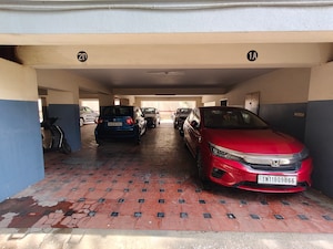 Parking in 2 BHK Apartment at Nungambakkam – for Rent
