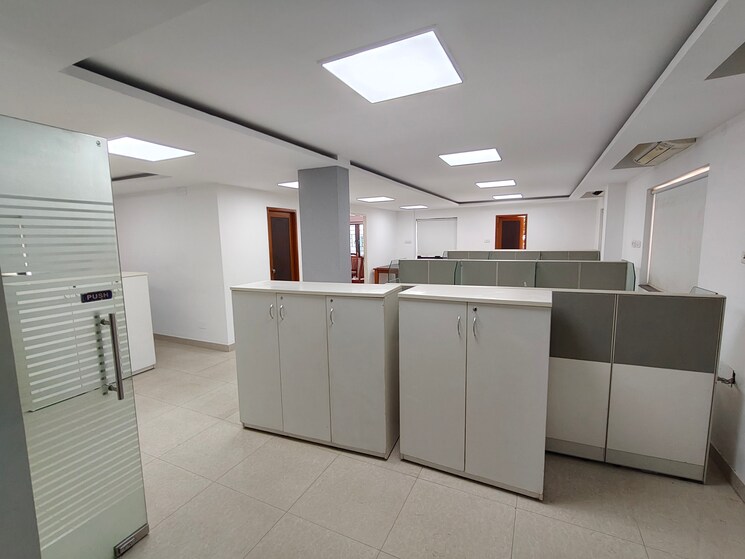 Floor Plan, west mambalam Commercial Office Space in IT/SEZ 3300 Sq.Ft. In West Mambalam Chennai 9248375