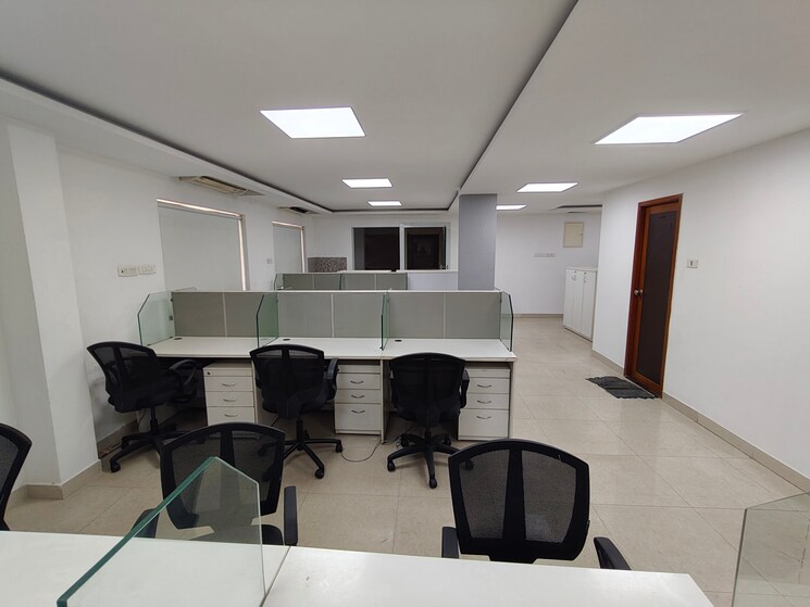 Team Area, west mambalam Commercial Office Space in IT/SEZ 3300 Sq.Ft. In West Mambalam Chennai 9248375