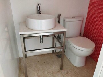 Bathroom in 3 BHK Apartment at Lodha Fiorenza, Goregaon East – for Rent