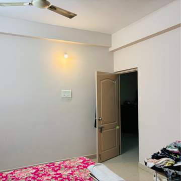 Room in 2 BHK Builder Floor at Madhapur – for Rent