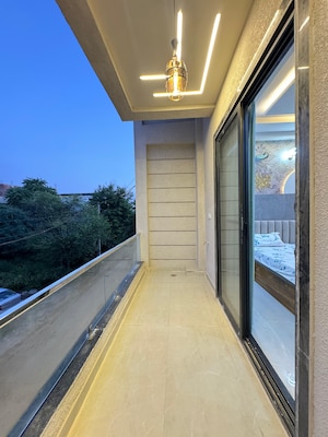 Building Lobby in 3 BHK Villa at Sirsi Road – for Sale