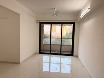 Room in 3 BHK Apartment at Shela – for Rent