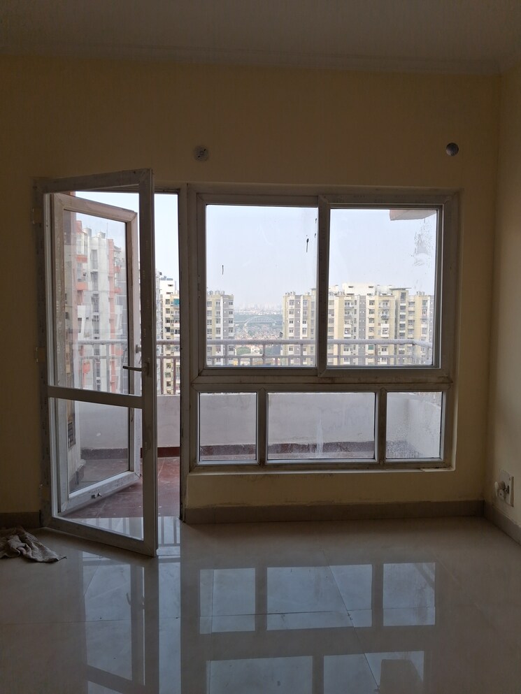 Room, upavp-ganga-yamuna-and-hindon-enclave 2.5 Bedroom 1250 Sq.Ft. Apartment In Pratap Vihar Ghaziabad 9248416