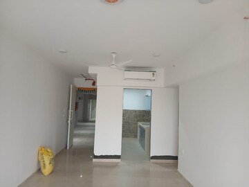 Room in 3 BHK Apartment at Kanakia Silicon Valley, Powai – for Rent