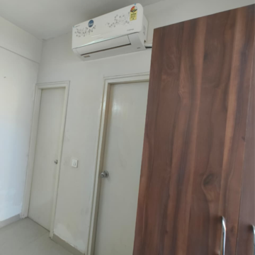 Building Lobby in 2 BHK Apartment at Shree Vardhman Green Court, Sector 90 – for Sale
