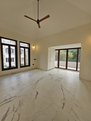 Room in 4 BHK Villa at Padma Vilas, Camp – for Rent