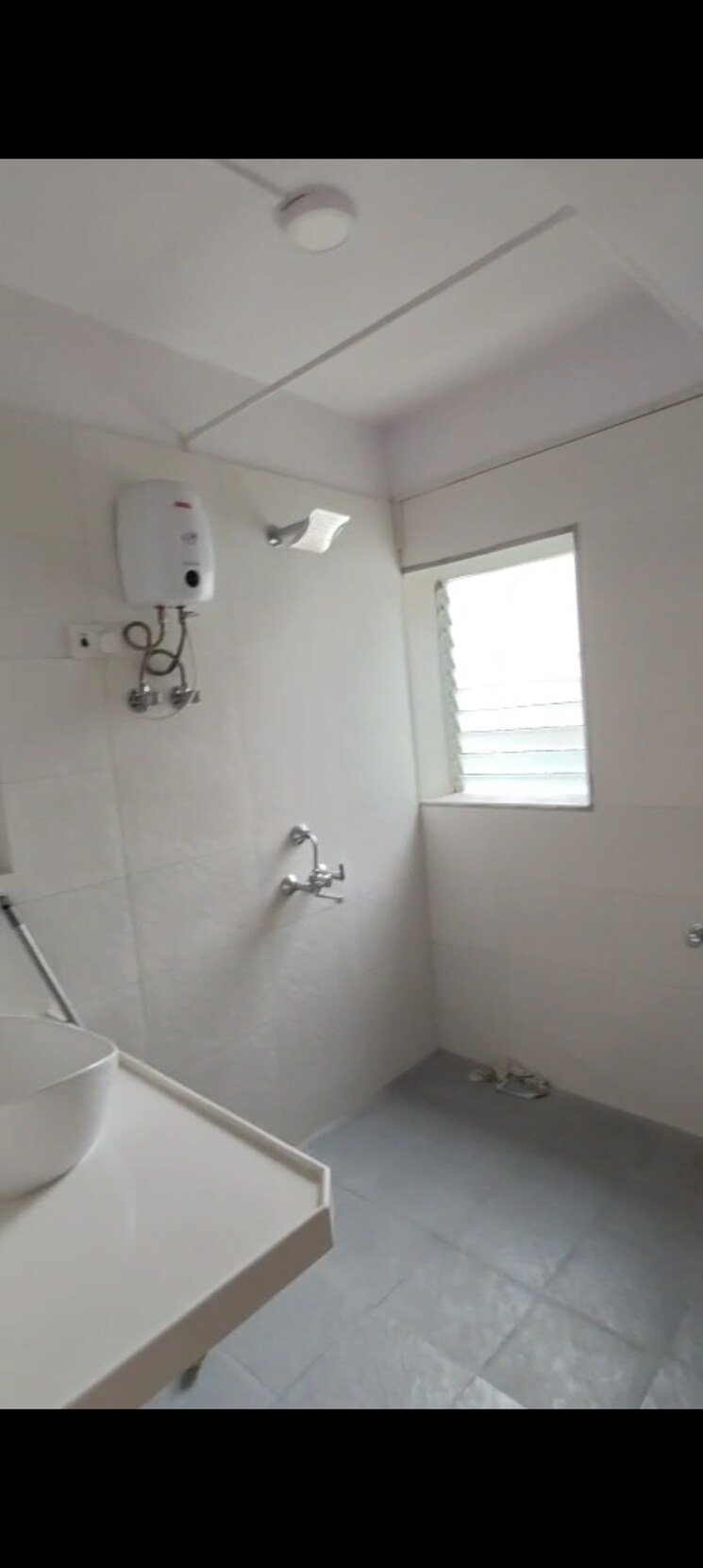 Room, moon-reach 2 Bedroom 800 Sq.Ft. Apartment In Prabhadevi Mumbai 9248453