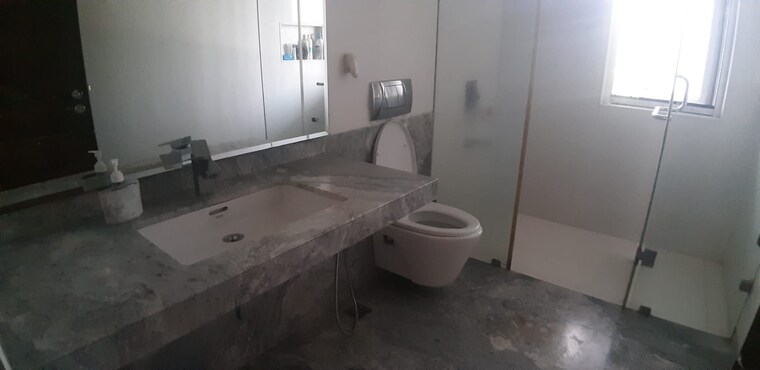 Bathroom, amar-renaissance 4 Bedroom 3829 Sq.Ft. Apartment In Ghorpadi Pune 9248454