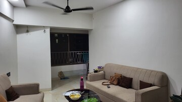Furnished Amenities in 2 BHK Apartment at Lokhandwala Harmony, Worli – for Rent