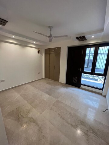 Room in 3 BHK Builder Floor at Anand Niketan – for Rent