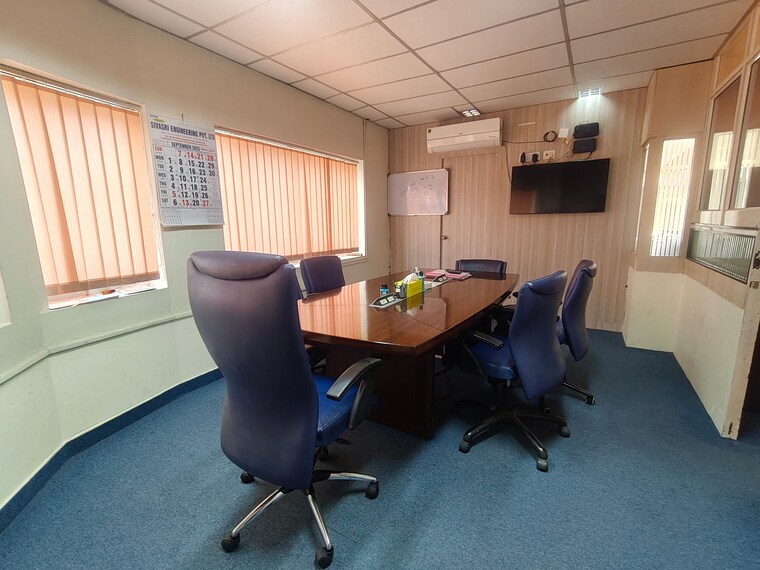 Team Area, nungambakkam Commercial Office Space in IT/SEZ 2400 Sq.Ft. In Nungambakkam Chennai 9248502