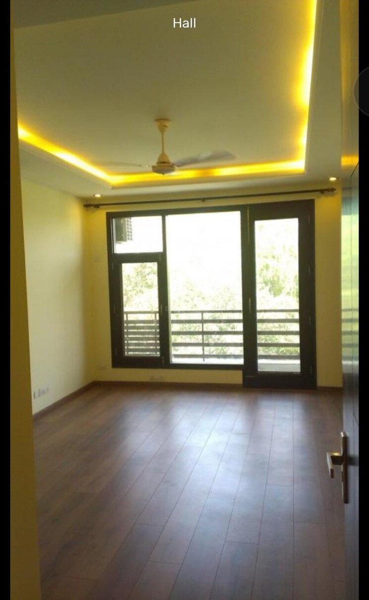 Room, anand niketan 3 Bedroom 250 Sq.Yd. Builder Floor In Anand Niketan Delhi 9248515