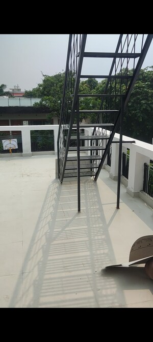 Staircase in 2 BHK Builder Floor at Beta Ii Greater Noida – for Rent