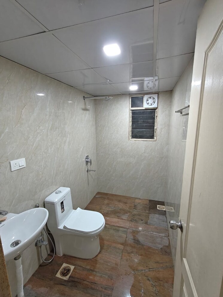 Bathroom, goel-ganga-constella 2 Bedroom 1180 Sq.Ft. Apartment In Kharadi Pune 9248540