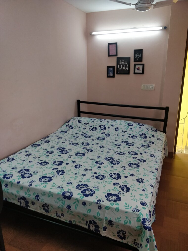 Bedroom, chittaranjan park 1 RK 700 Sq.Ft. Builder Floor In Chittaranjan Park Delhi 9248548