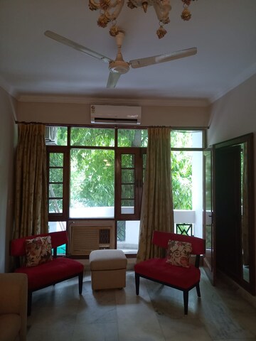 Living Room in 3 BHK Builder Floor at Defence Colony – for Rent