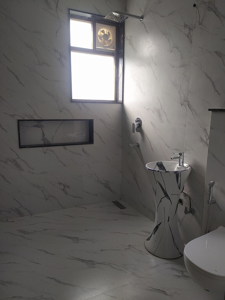 Bathroom, godrej-woods 4 Bedroom 45000 Sq.Ft. Builder Floor In Sector 43 Noida 9248576