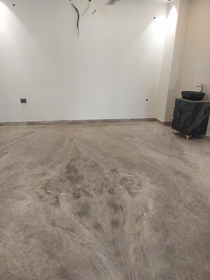 Room in 4 BHK Builder Floor at Godrej Woods, Sector 43 – for Rent