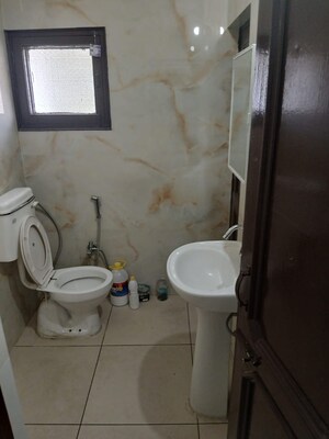 Bathroom in 2 BHK Builder Floor at Sector 38 – for Rent