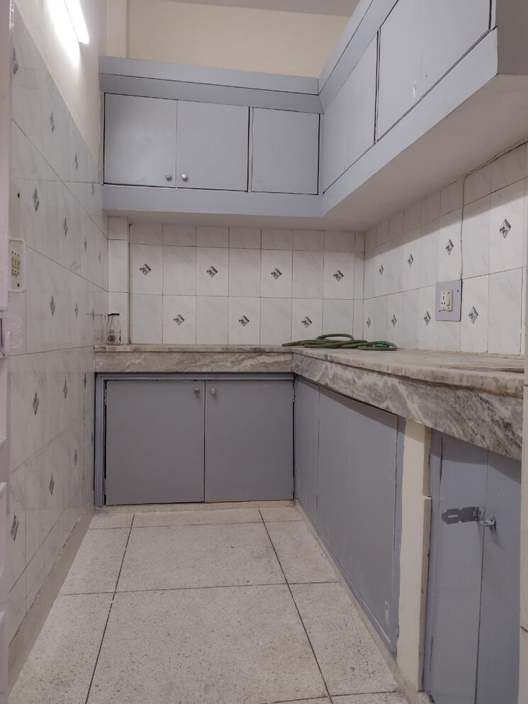 Kitchen, east of kailash 2 Bedroom 248 Sq.Yd. Builder Floor In East Of Kailash Delhi 9248583
