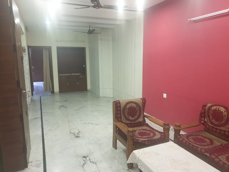 Living Room, sector 44 1 Bedroom 3000 Sq.Ft. Builder Floor In Sector 44 Chandigarh 9248580