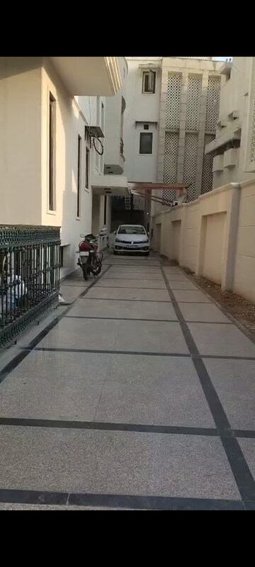 Balcony in 3 BHK Builder Floor at Greater Kailash I – for Rent