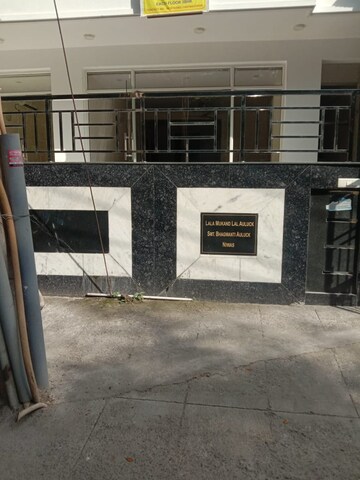 Parking in 3 BHK Builder Floor at Greater Kailash ii – for Rent