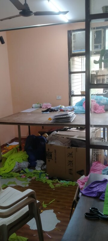 Bedroom in 3 BHK Builder Floor at Hauz Khas – for Rent