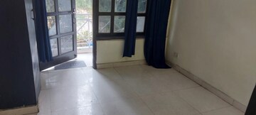 Room in 3 BHK Builder Floor at Hauz Khas – for Rent