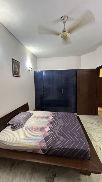 Bedroom in 2 BHK Builder Floor at Jungpura Extension – for Rent
