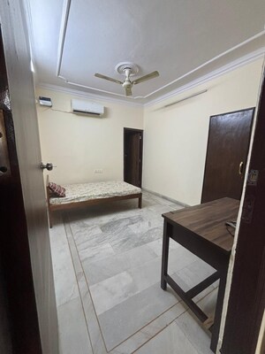 2 BHK Builder Floor For Rent in Jungpura Extension