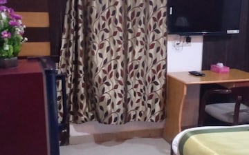 3 BHK Builder Floor For Rent in Jasola