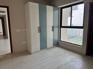 Room in 2 BHK Apartment at M3M Heights, Sector 65 – for Sale