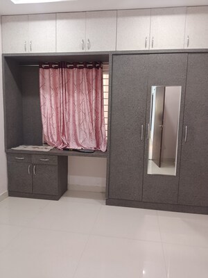 Furnished Amenities in 3 BHK Apartment at Manikonda – for Rent