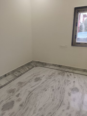 Room in 2 BHK Apartment at Manikonda – for Rent