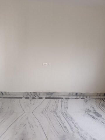 Room in 2 BHK Apartment at Manikonda – for Rent