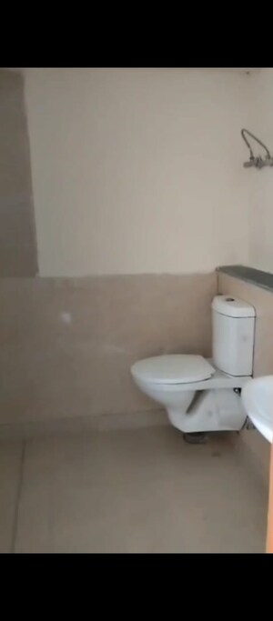 2.5 BHK Apartment For Sale in Mahagun Moderne, Sector 78