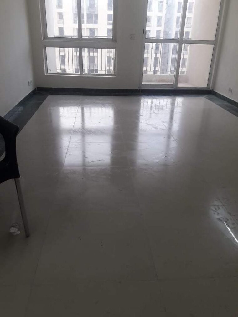 Room, mahagun-moderne 2.5 Bedroom 1230 Sq.Ft. Apartment In Sector 78 Noida 9248659