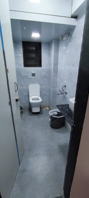 Master Bedroom in 1.5 BHK Apartment at Moon Reach, Prabhadevi – for Rent